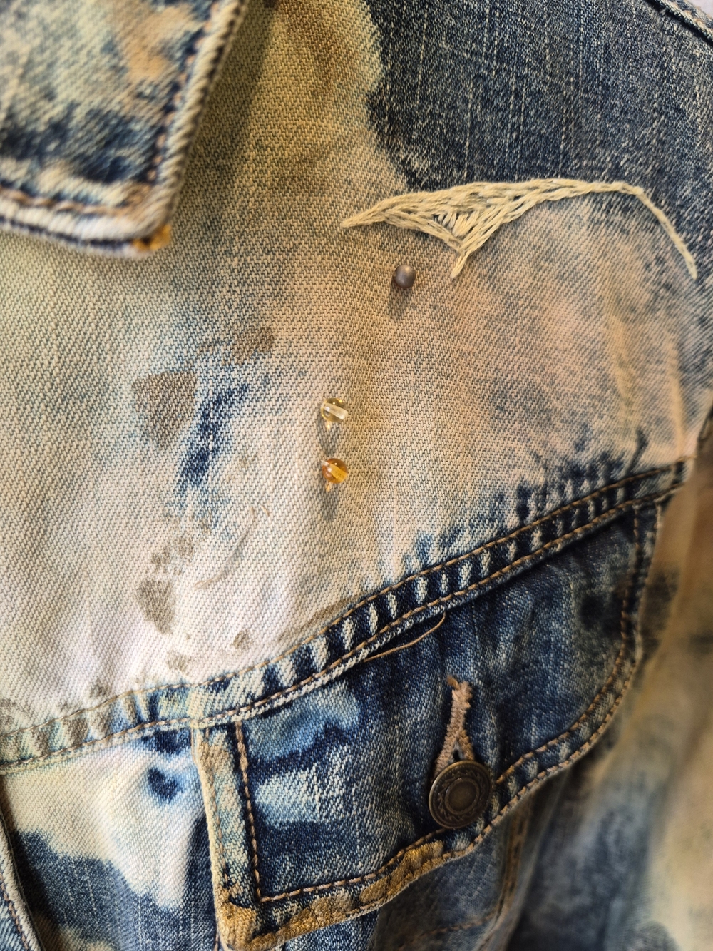 Upcycled Y2K Blue and Cream Embellished Denim Jacket - Picture 7 of 16